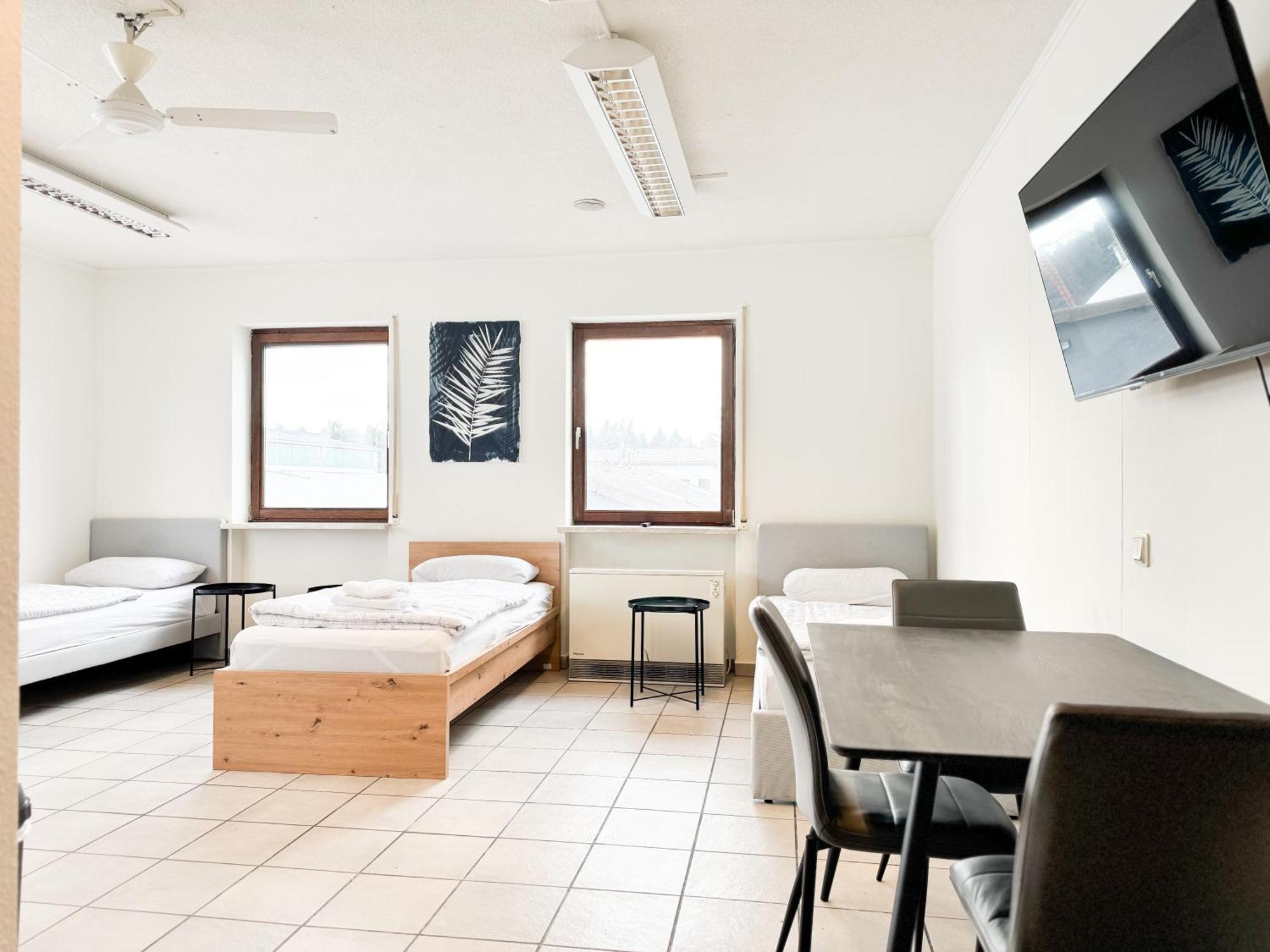 Modern Living Studios Karlsbad Ngoại thất bức ảnh