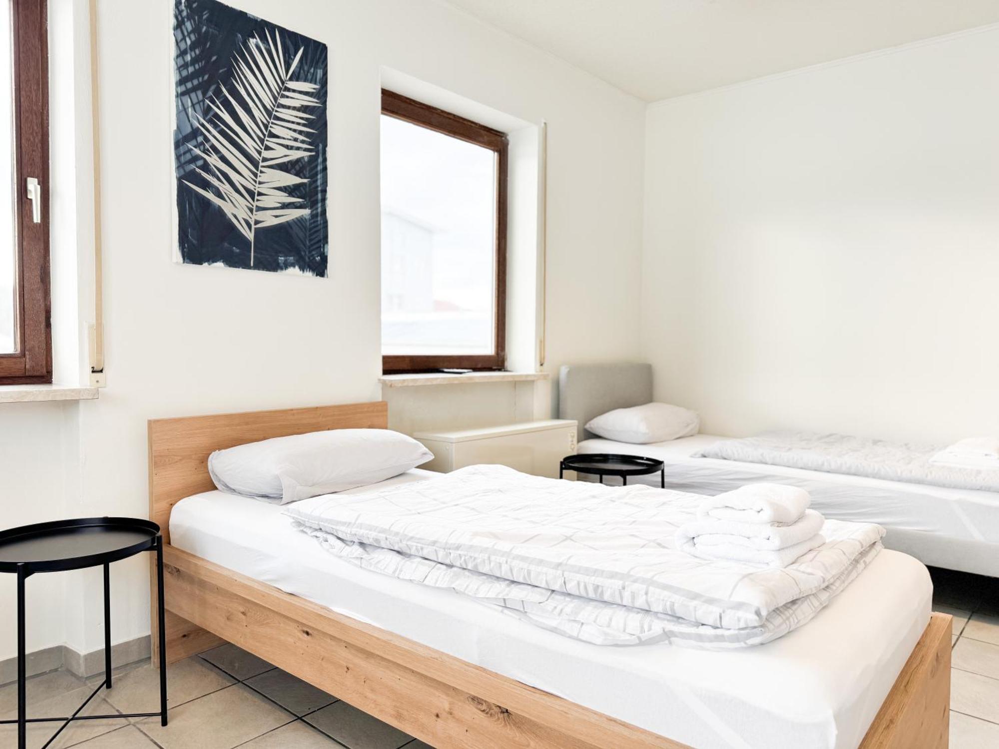Modern Living Studios Karlsbad Ngoại thất bức ảnh