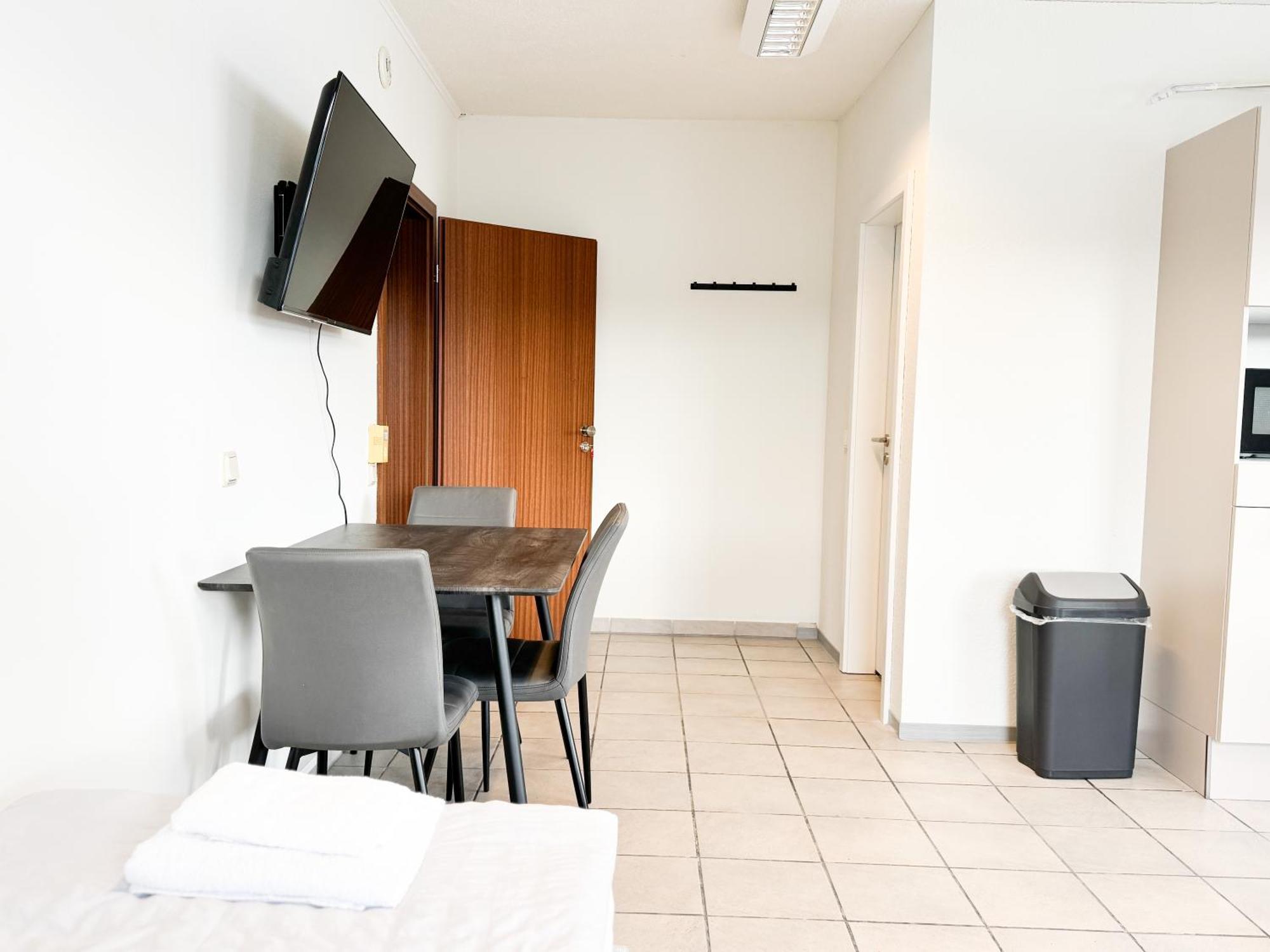 Modern Living Studios Karlsbad Ngoại thất bức ảnh