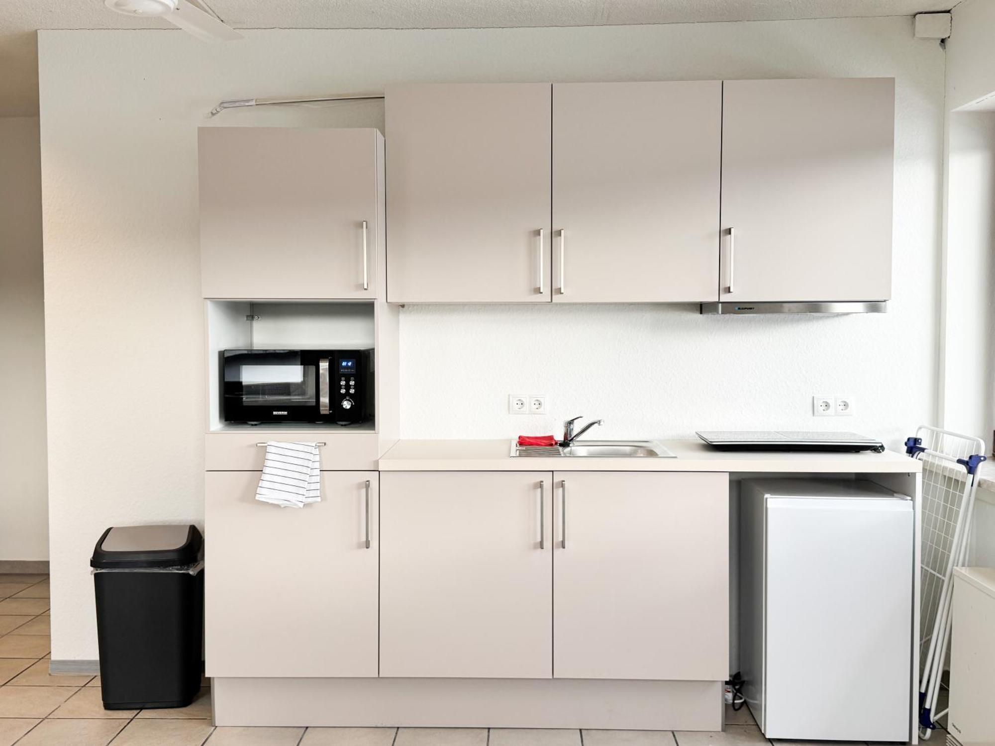 Modern Living Studios Karlsbad Ngoại thất bức ảnh